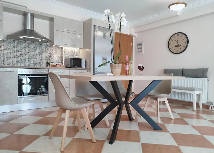 Blue Lagoon Luxury G2