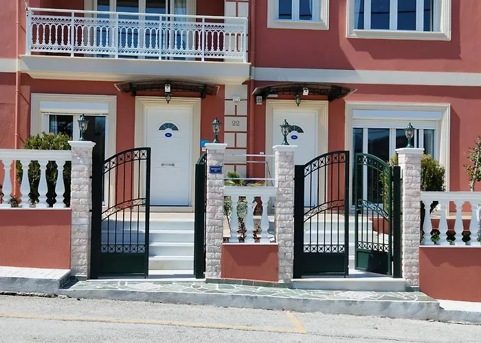 Blue Lagoon Luxury G2 *