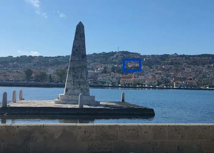 Blue Lagoon Luxury G2 *